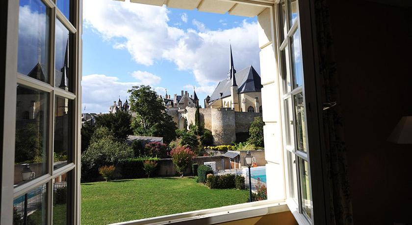 Le Relais Du Bellay Hotel Montreuil-Bellay Buitenkant foto